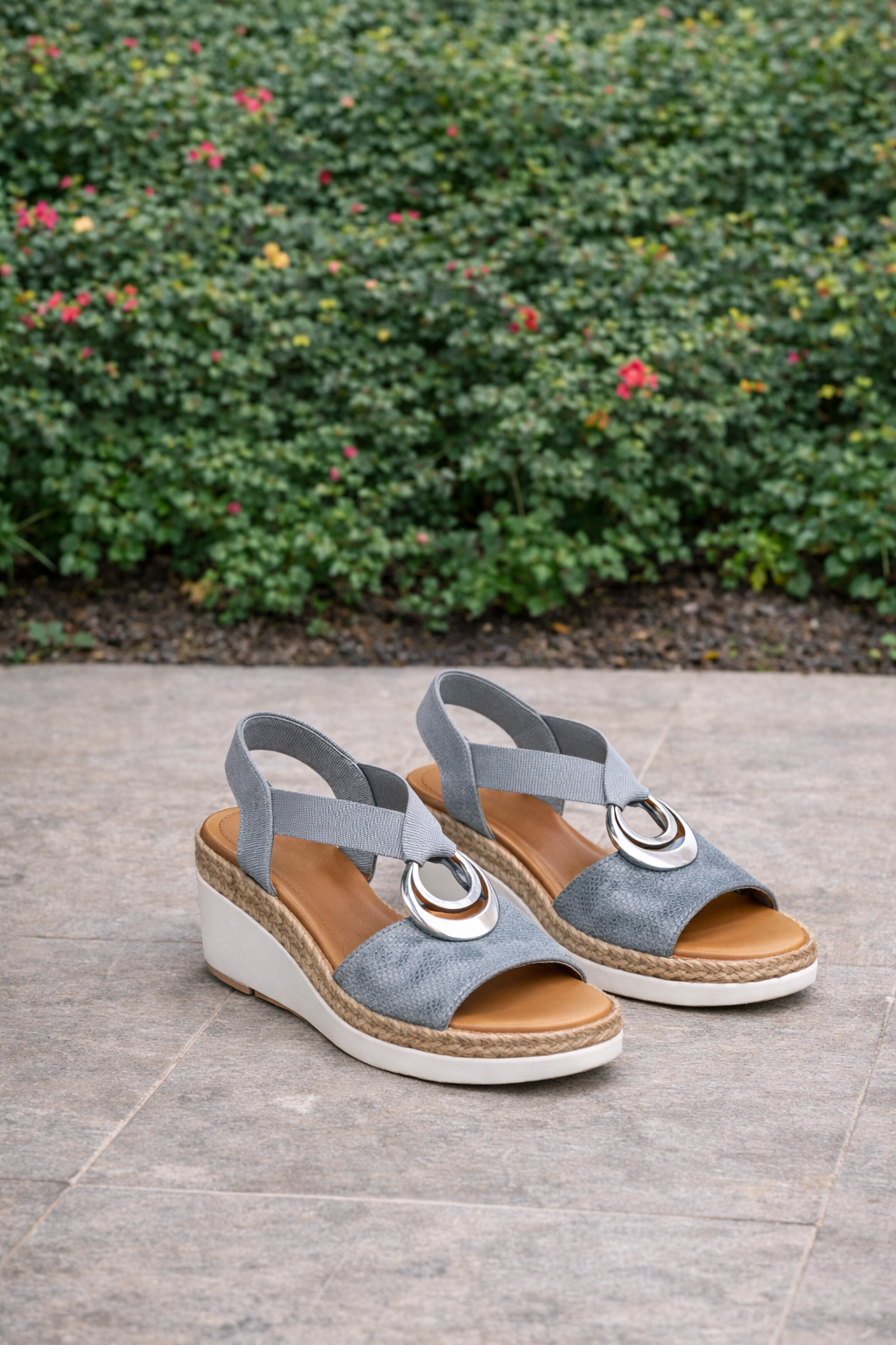 Mila | Black Ring Detail Wedge Sandals